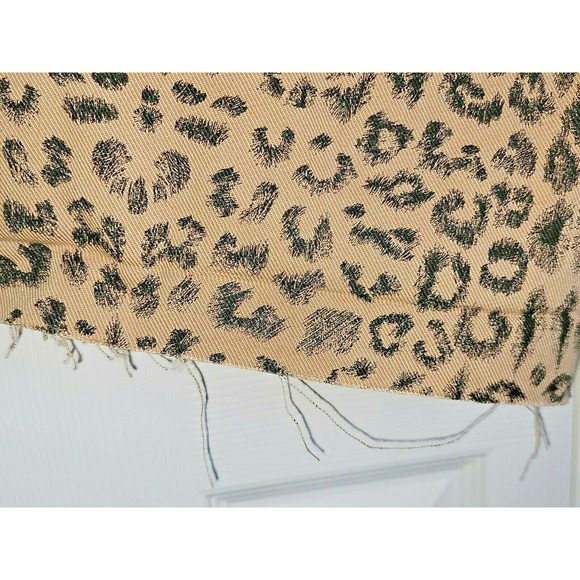 Free People We The Free Cheetah Cutoff Shorts Size 25 Denim NWT $88 - Picture 6 of 8